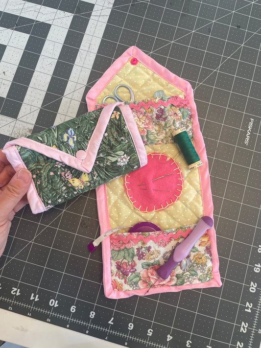 Quilted Sewing Kit (Includes Notions)